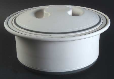 Genesis Grey 3 Quart Round Covered Casserole