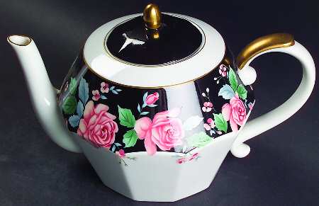 Victoria's Garden Teapot & Lid