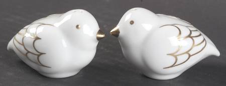 Victoria's Garden Salt & Pepper Set