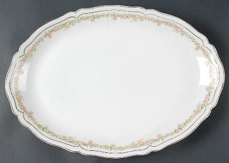 The Munich 16" Oval Serving Platter