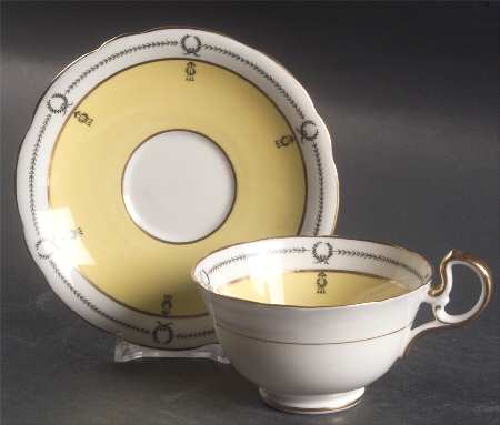 3138 Footed Cup & Saucer Set