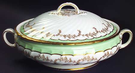 8155 Green Round Covered Vegetable