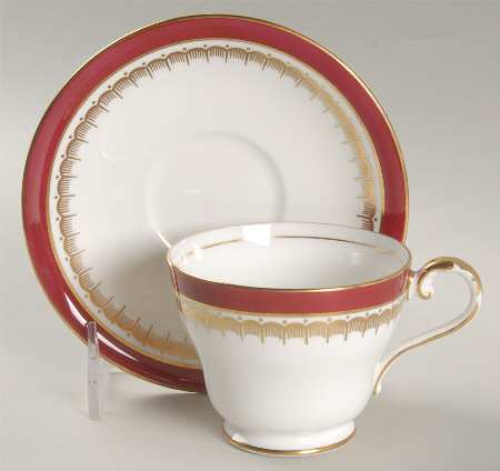 Ambassador Maroone Footed Cup & Saucer Set