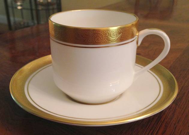 Argosy Flat Cup & Saucer Set