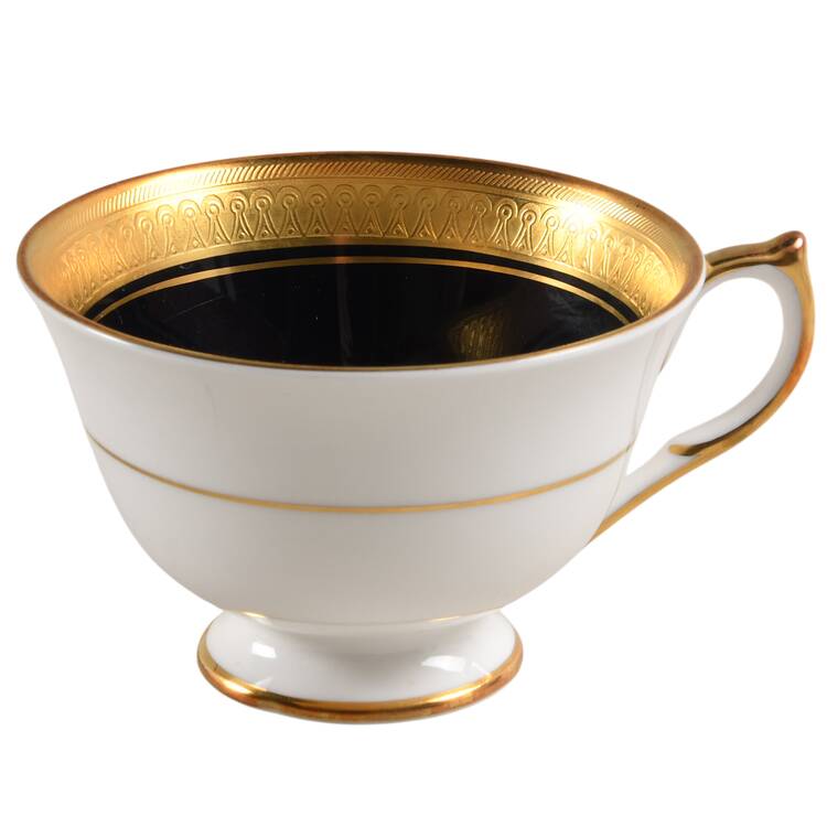 Buckingham (Smooth) Footed Cup
