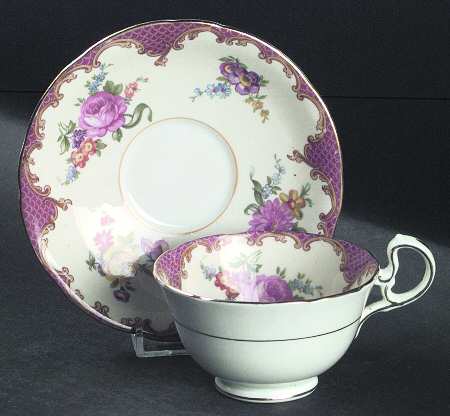 B3645 Footed Cup & Saucer Set