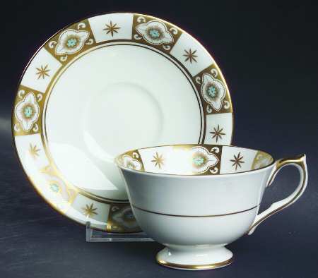 Belmont (Smooth) Footed Cup & Saucer Set