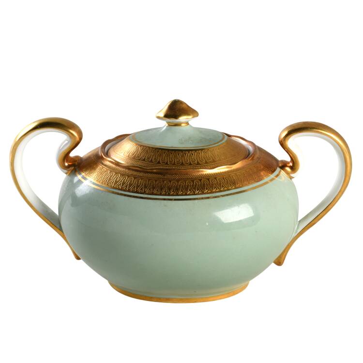Berkeley (Scalloped) Sugar Bowl & Lid