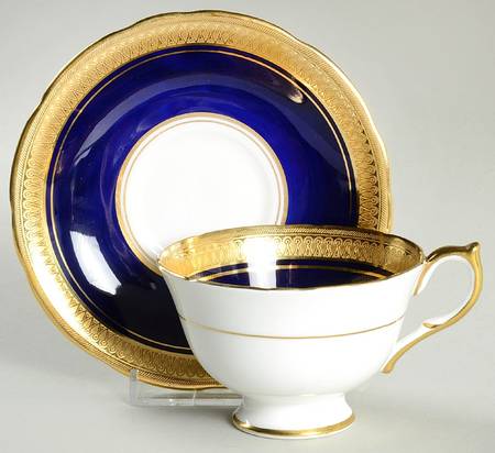Buckingham (Scalloped) Footed Cup & Saucer Set