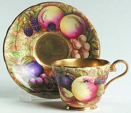 C746 Footed Demitasse Cup & Saucer Set
