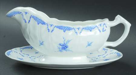 Delphine (New, No Trim) Gravy Boat & Underplate