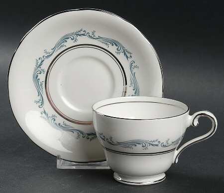 Denver Footed Cup & Saucer Set