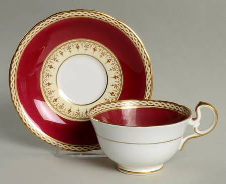 Desborough Maroon Footed Cup & Saucer Set
