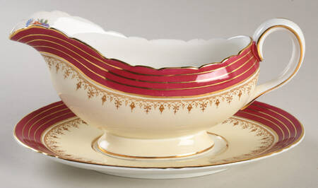 Dorchester Maroon (Floral Cneter) Gravy Boat & Underplate