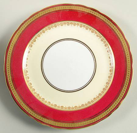 Durham Maroon (Scalloped, Gold Encrusted) Salad Plate