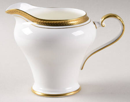 Elizabeth (Smooth) Oval Creamer