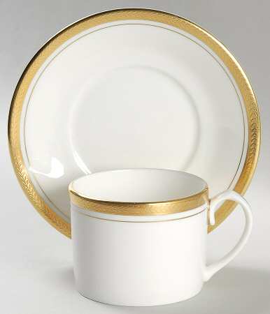 Elizabeth (Smooth) Flat Cup & Saucer Set