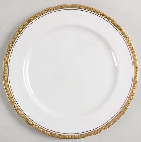 Elizabeth (Scalloped, Pin Line) Luncheon Plate