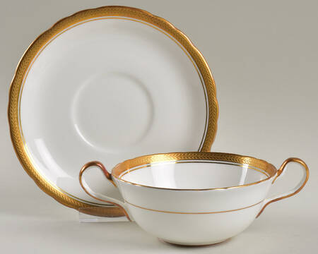 Elizabeth (Scalloped, Pin Line) Flat Cream Soup Bowl & Saucer Set