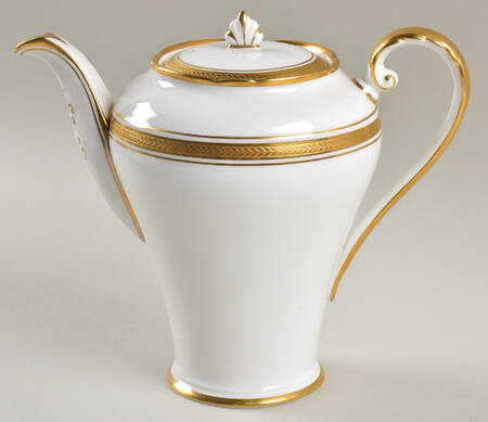 Elizabeth (Scalloped, Pin Line) Coffee Pot & Lid