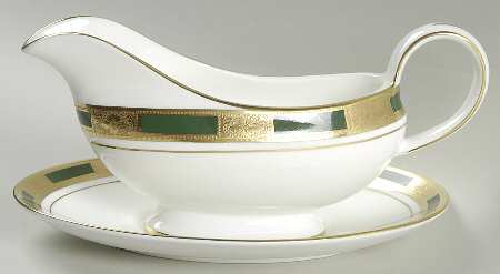 Empress Laurel Gravy Boat & Underplate