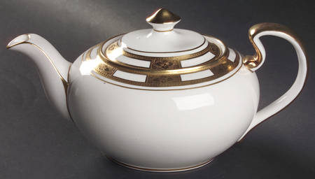 Empress White (Gold Encrusted, Smooth Or Scalloped) Teapot & Lid