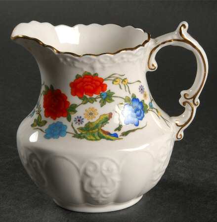 Famille Rose Creamer