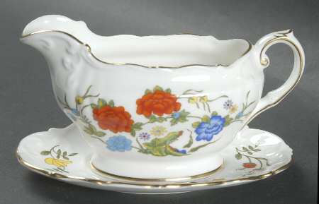 Famille Rose Individual Gravy Boat & Plate