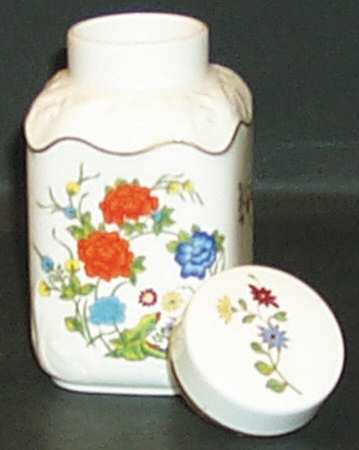 Famille Rose Tea Caddy & Lid