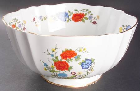 Famille Rose 9" Salad Serving Bowl