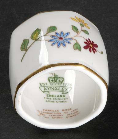 Famille Rose Napkin Ring