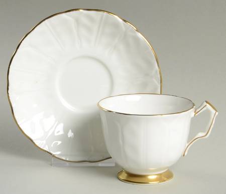 Golden Crocus (Coupe) Footed Cup & Saucer Set