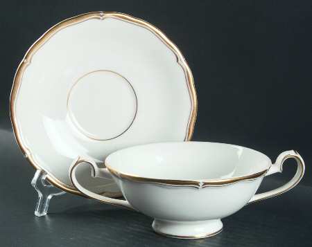 Heritage Footed Cream Soup Bowl & Saucer Set