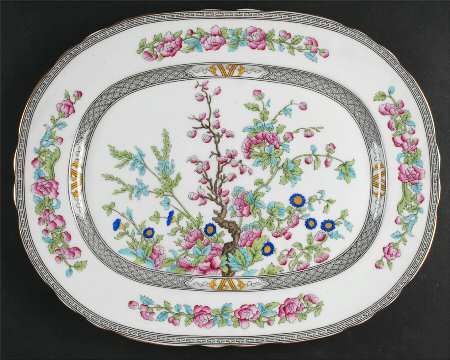 Indian Tree (Gold Trim, Black Key, Scalloped) 15" Oval Serving Platter