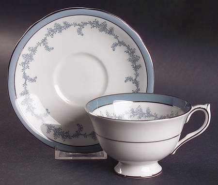 Kenmore (Scalloped) Footed Cup & Saucer Set