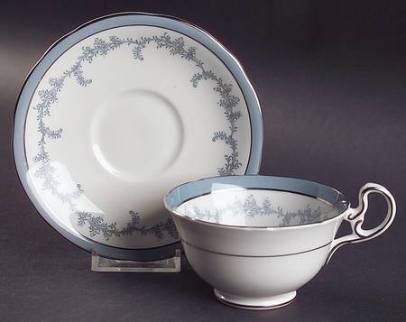 Kenmore (Scalloped) Footed Cup & Saucer Set
