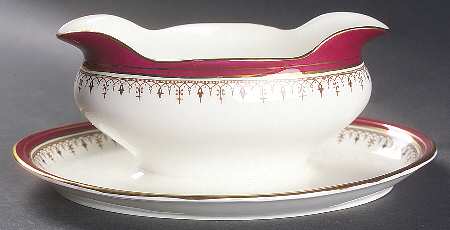 Durham Maroon (Scalloped, Not Encrusted) Gravy Boat with Attached Underplate