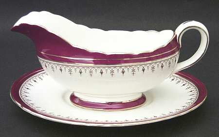 Durham Maroon (Scalloped, Not Encrusted) Gravy Boat & Underplate