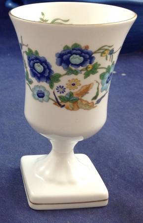 Marlina 4" Urn Shaped Vase