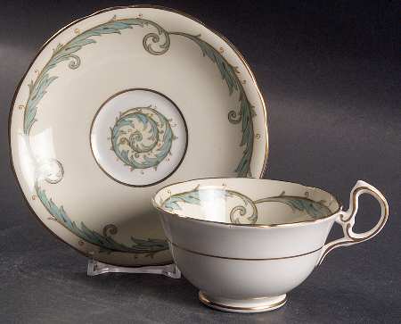 Marina Footed Cup & Saucer Set
