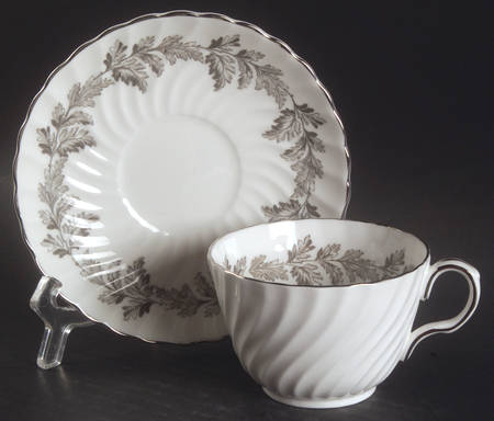 Oak Leaf Gray (Fluted) Flat Cup & Saucer Set