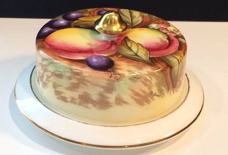 Orchard Gold Round Covered Butter