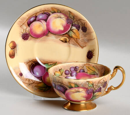 Orchard Gold Footed Cup & Saucer Set