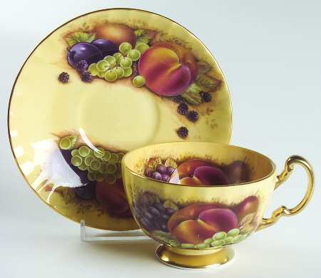 Orchard Gold Footed Cup & Saucer Set