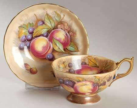 Orchard Gold Footed Cup & Saucer Set