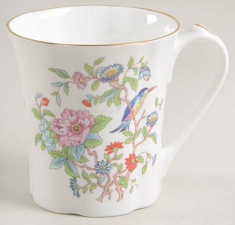 Pembroke (Gold Trim) Mug