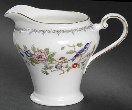 Pembroke (Gold Trim) Creamer