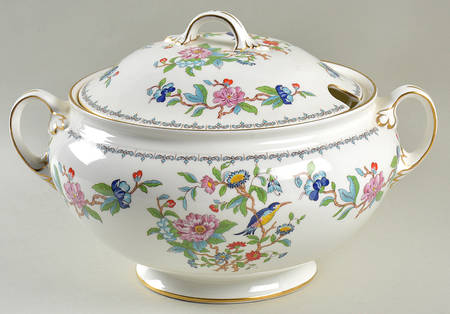 Pembroke (Gold Trim) Tureen &  Lid