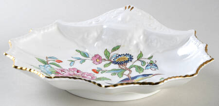 Pembroke (Gold Trim) Oval Shell Shaped Dish