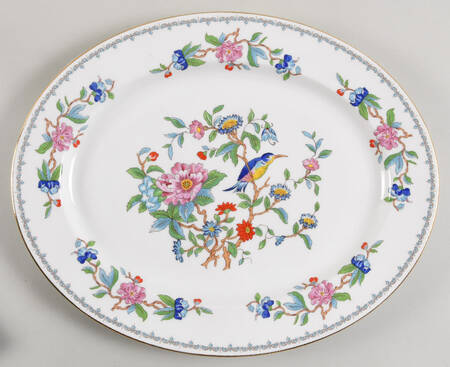 Pembroke (Gold Trim) 13" Oval Serving Platter